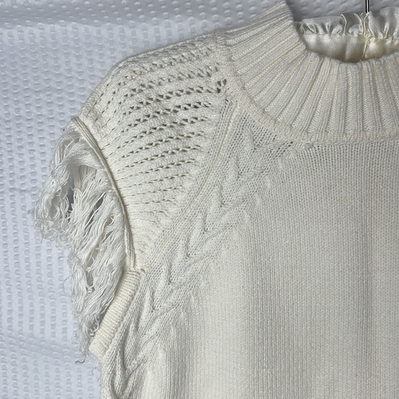 Fringed Sweater Tee Anthropologie - Picture 6 of 11